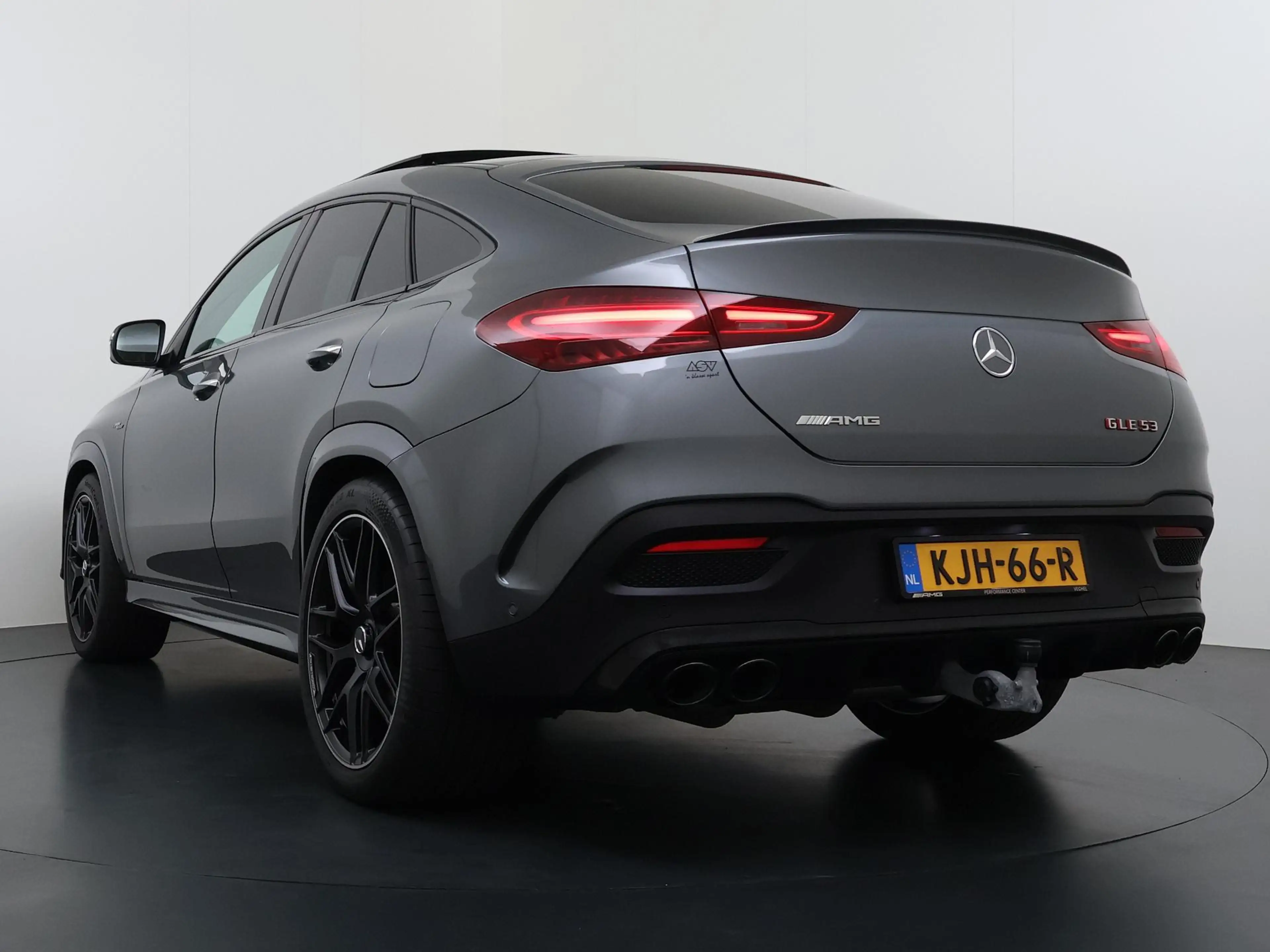 Mercedes-Benz GLE 53 AMG Coupé Hybrid 4MATIC+ Premium Plus | AMG-Nightpakke — photo 5