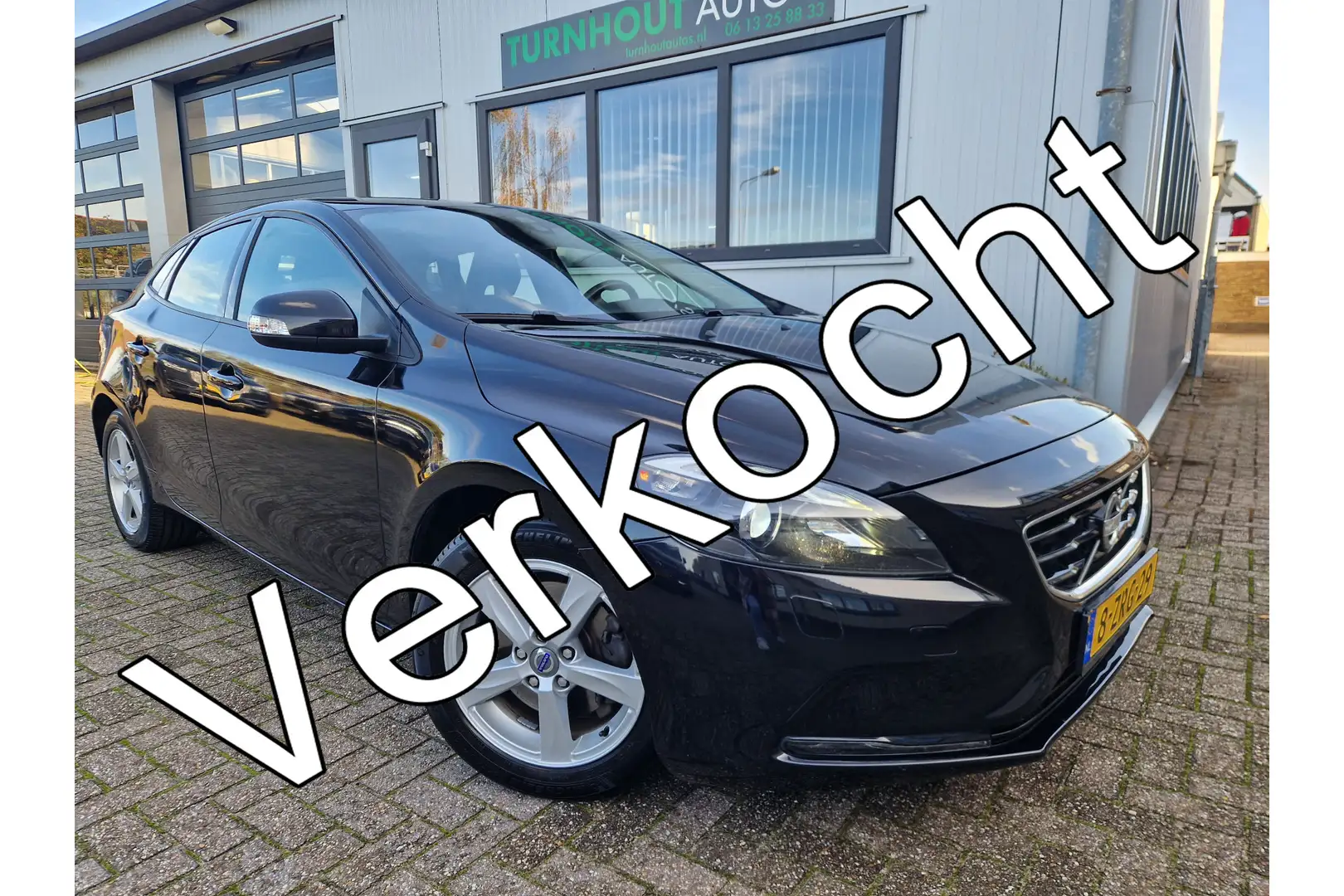 Volvo V40 1.6 T2 Momentum ECC | Navi | Trekhaak Noir - 1