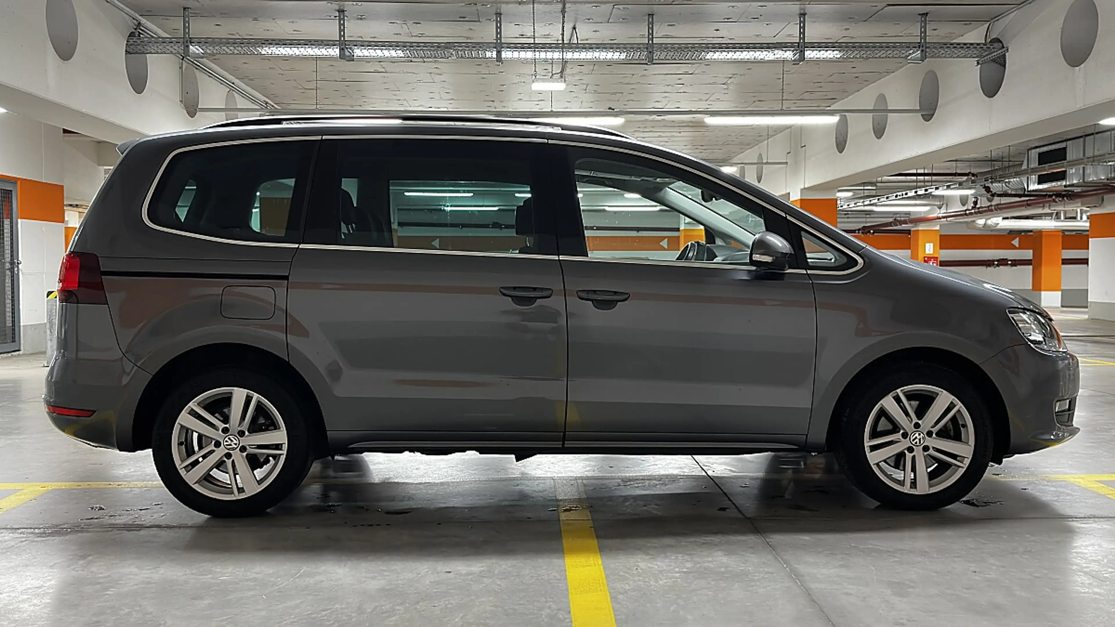 Volkswagen Sharan Business BMT SCR 2,0 TDI — photo 7