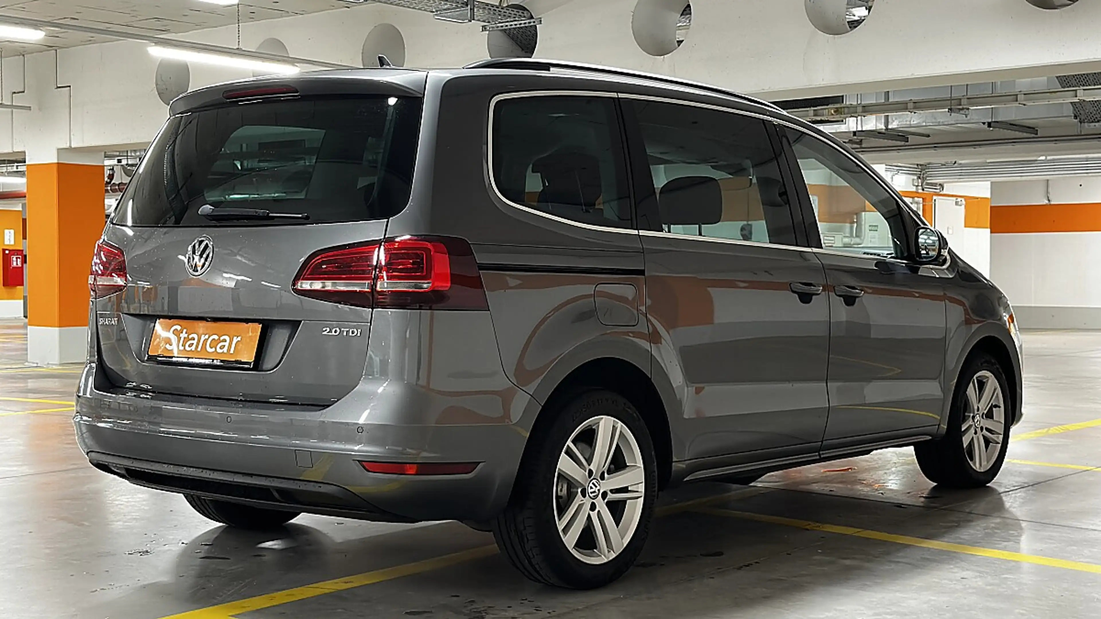 Volkswagen Sharan Business BMT SCR 2,0 TDI — photo 3