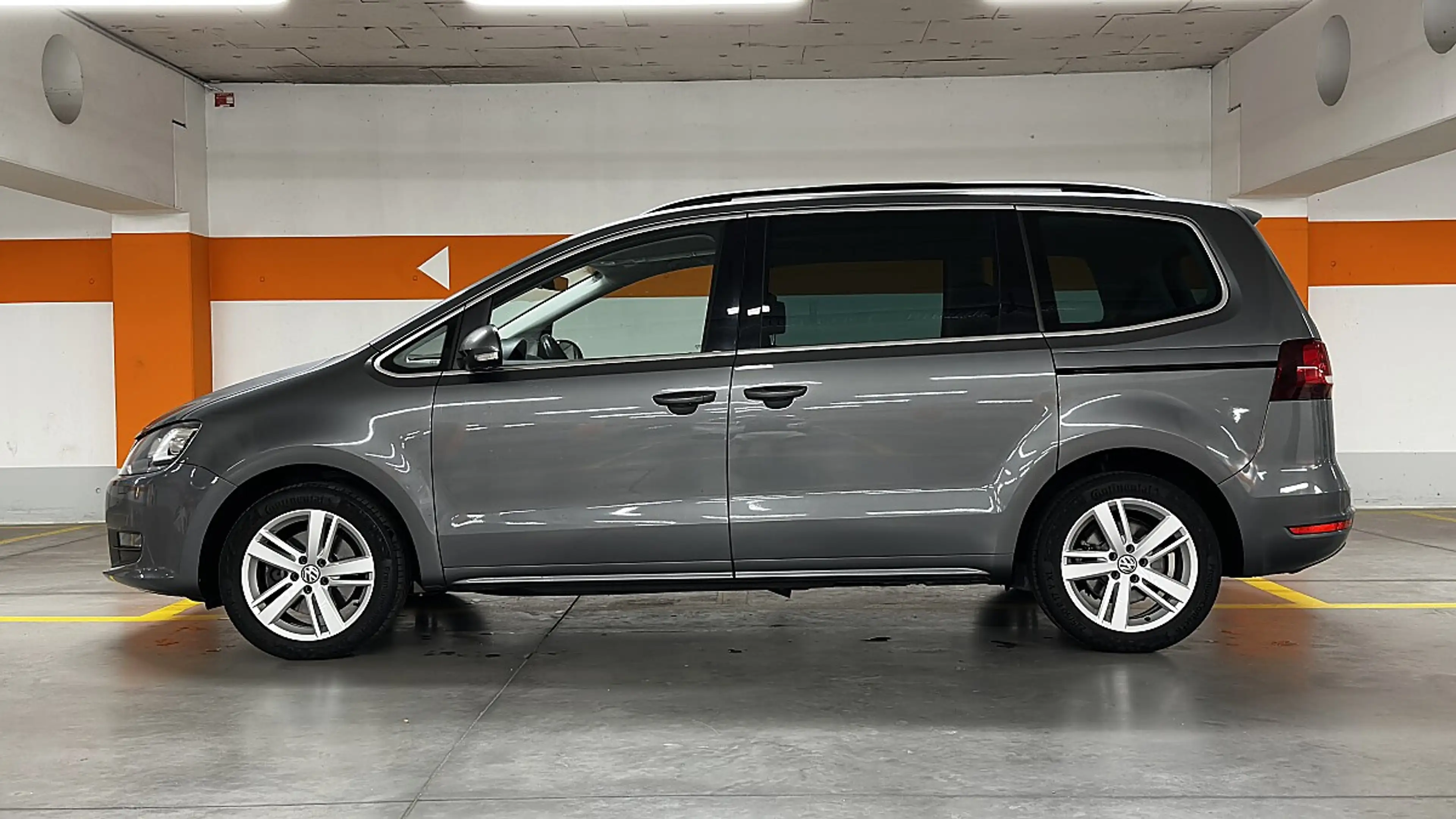 Volkswagen Sharan Business BMT SCR 2,0 TDI — photo 6