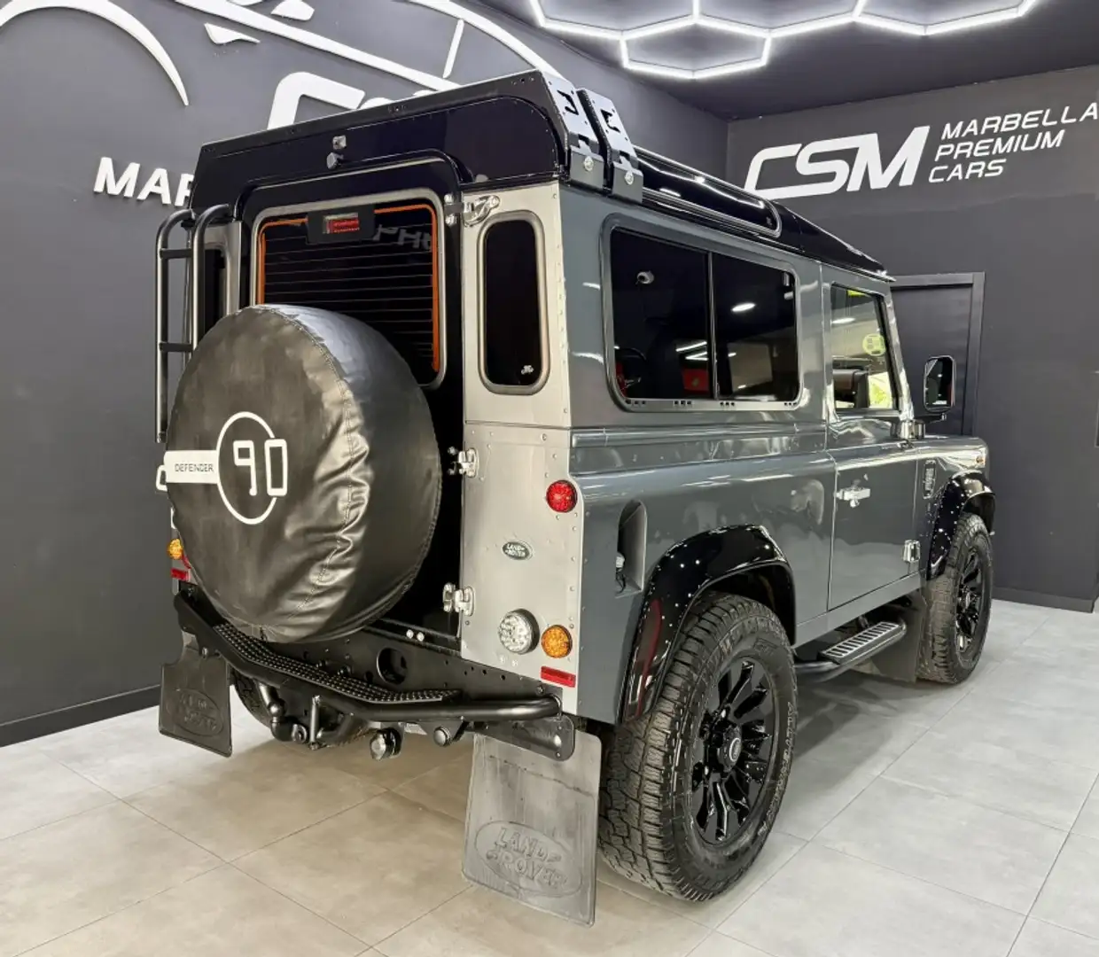 Land Rover Defender 90 SW E Gris - 2