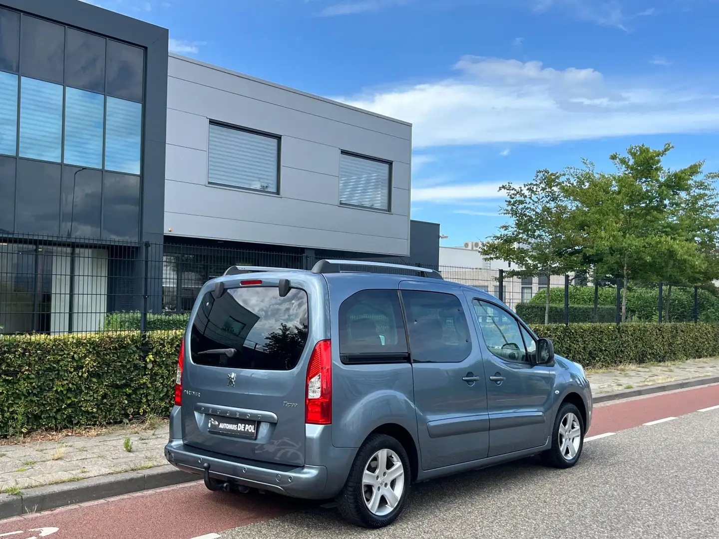 Peugeot Partner Tepee 1.6 VTi XT Cruise/Climate-control Panoramada Blauw - 2