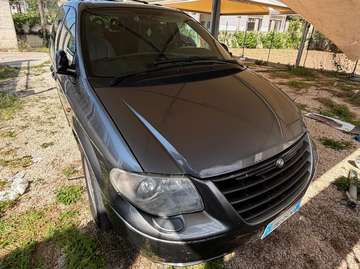 Voyager IV 2004 2.5 crd SE