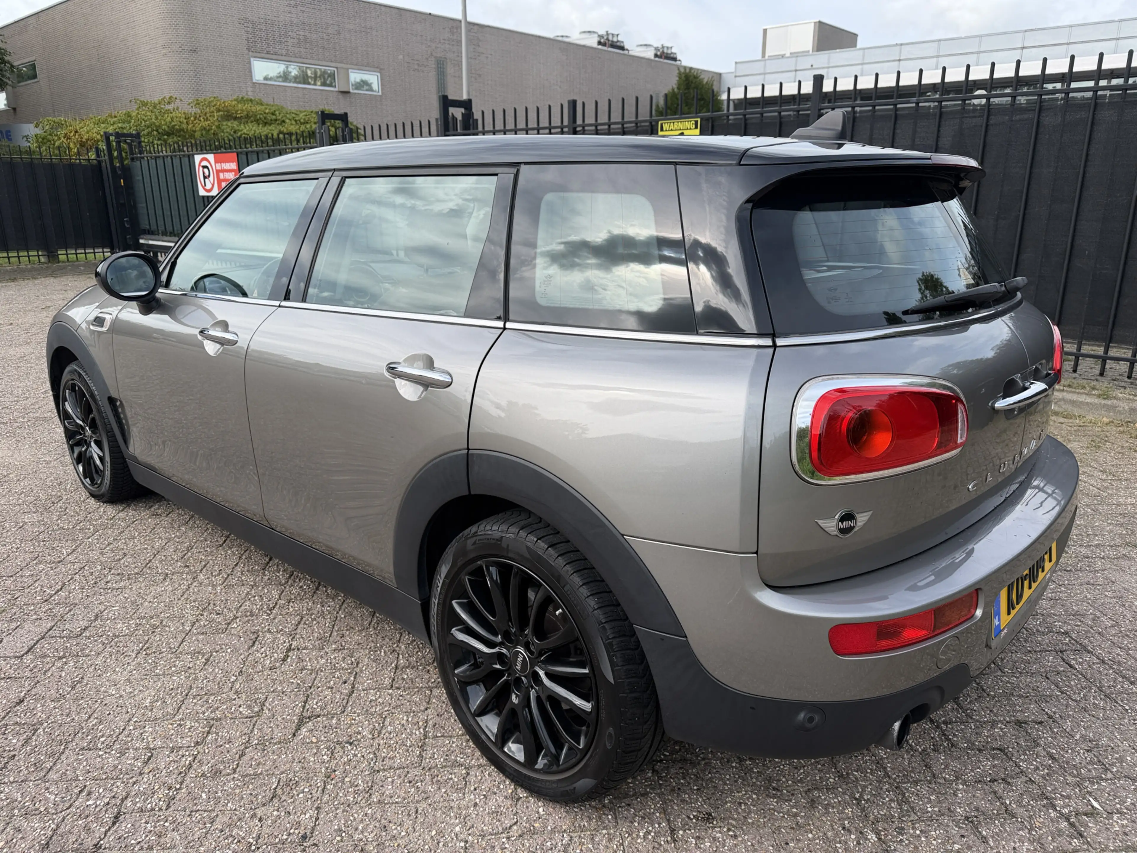 MINI Cooper Clubman 1.5 Autom/Tiptr Business Leer/Navi/Airco/Cruise/PD — photo 2