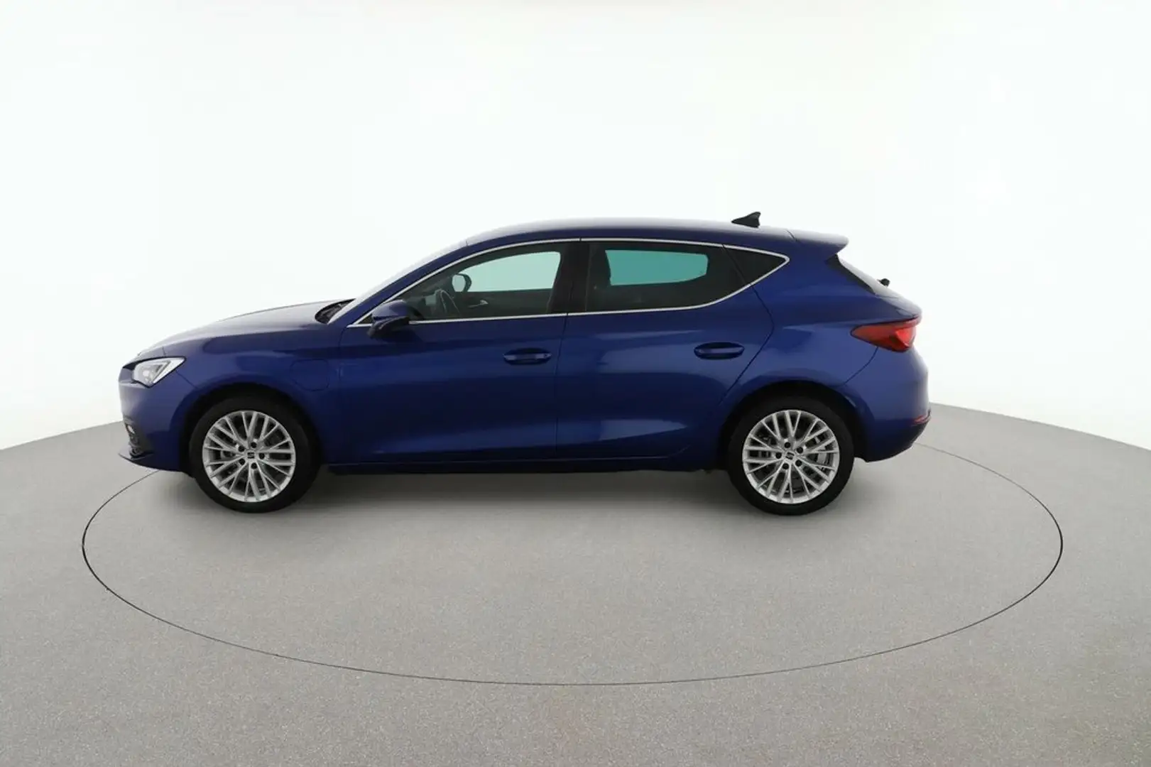 SEAT Leon 1.4 TSI e-HYBRID Xcellence Go PHEV Albastru - 2