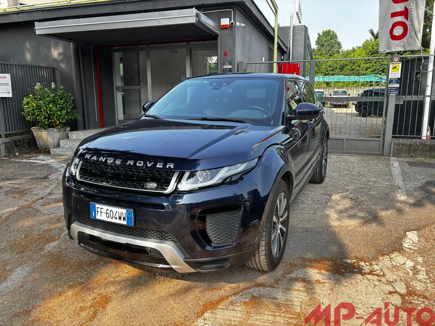 Land Rover Range Rover Evoque 180 CV 5p. HSE VENDITA PER OPERATORI DEL SETTORE Blu/Azzurro - 2