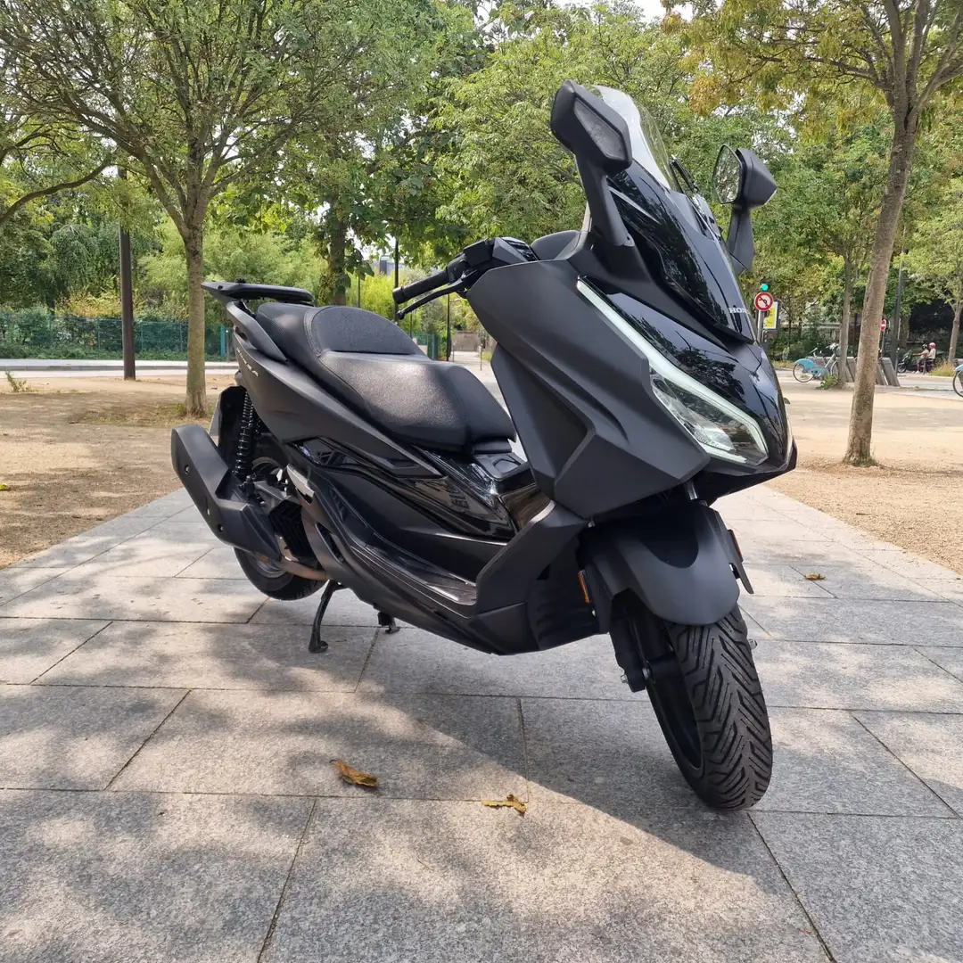 Honda Forza 125 Gris - 1