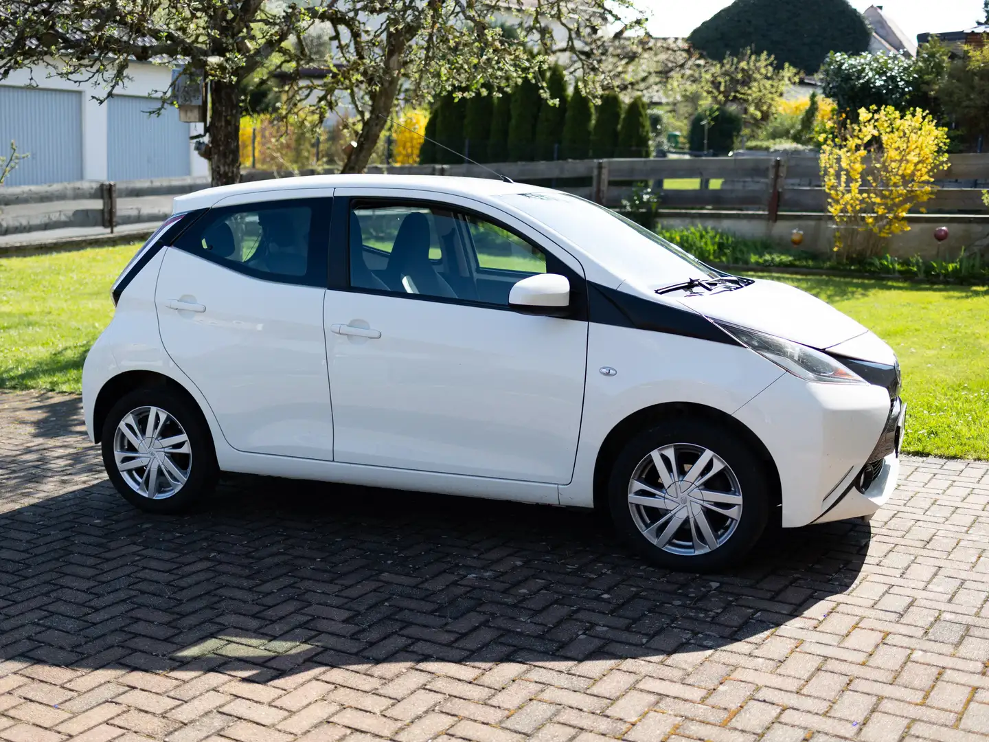 Toyota Aygo Aygo x Weiß - 1
