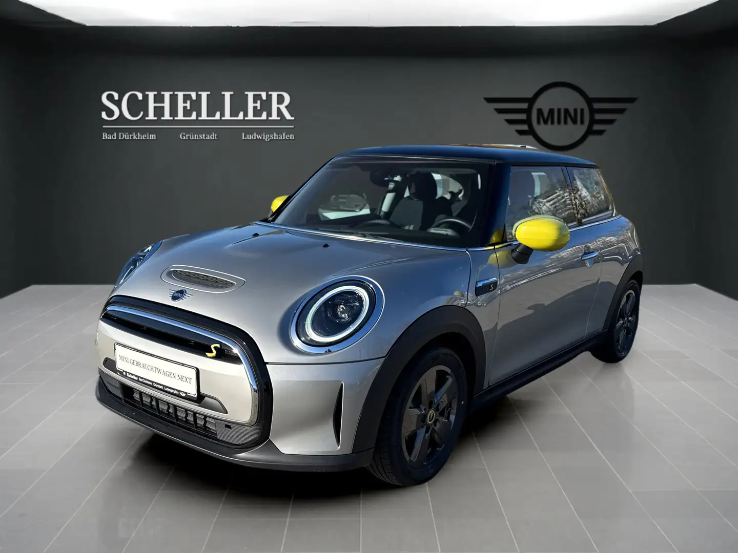 MINI Cooper SE 3-Türer LED Navi Tempomat Klimaaut. Shz Silber - 1