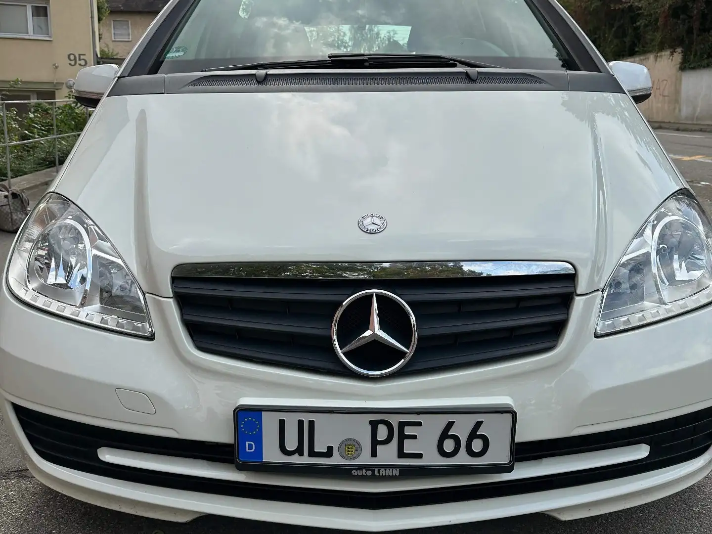 Mercedes-Benz A 160 A 160 CDI BJ 2012 Tüf 03 2026 Білий - 1