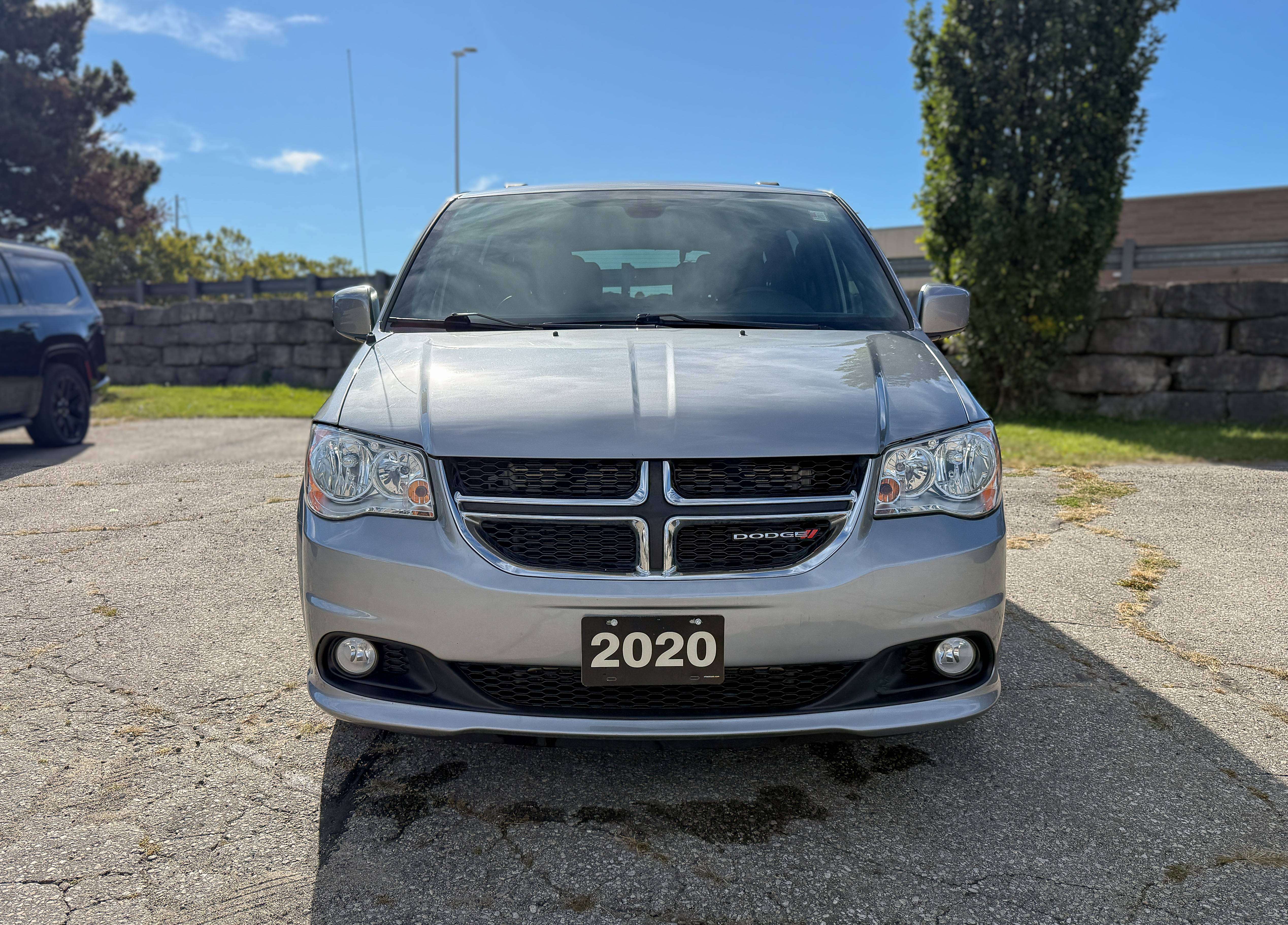 2020 Dodge Grand Caravan Premium Plus | NAVIGATION | HEATED SEATS | — снимка 2