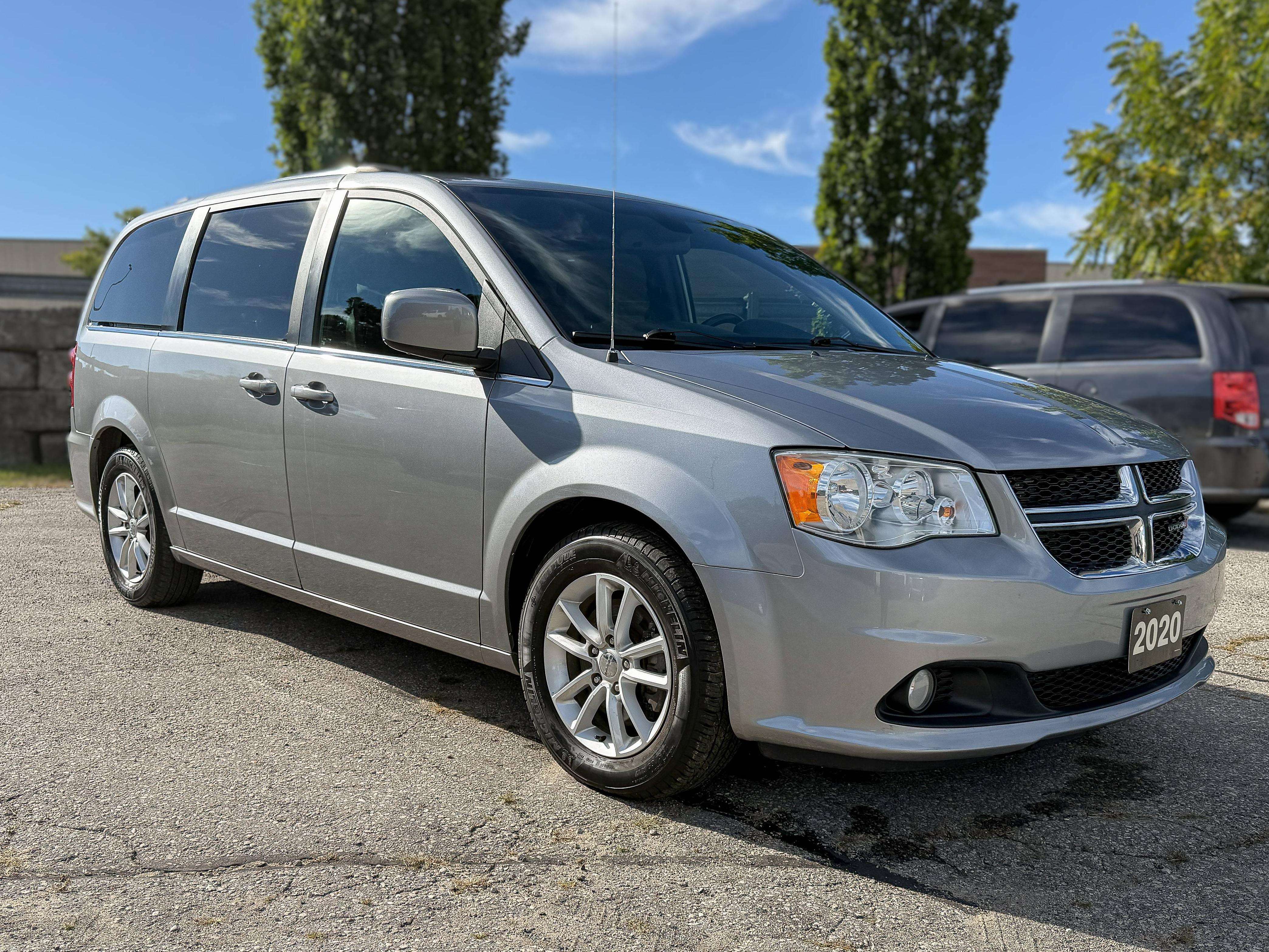 2020 Dodge Grand Caravan Premium Plus | NAVIGATION | HEATED SEATS | — снимка 3