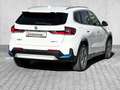 BMW iX1 xDrive30 X-LINE+PANO+KAMERA+NAVI+LED+SHZ+ALLRAD Wit - thumbnail 2