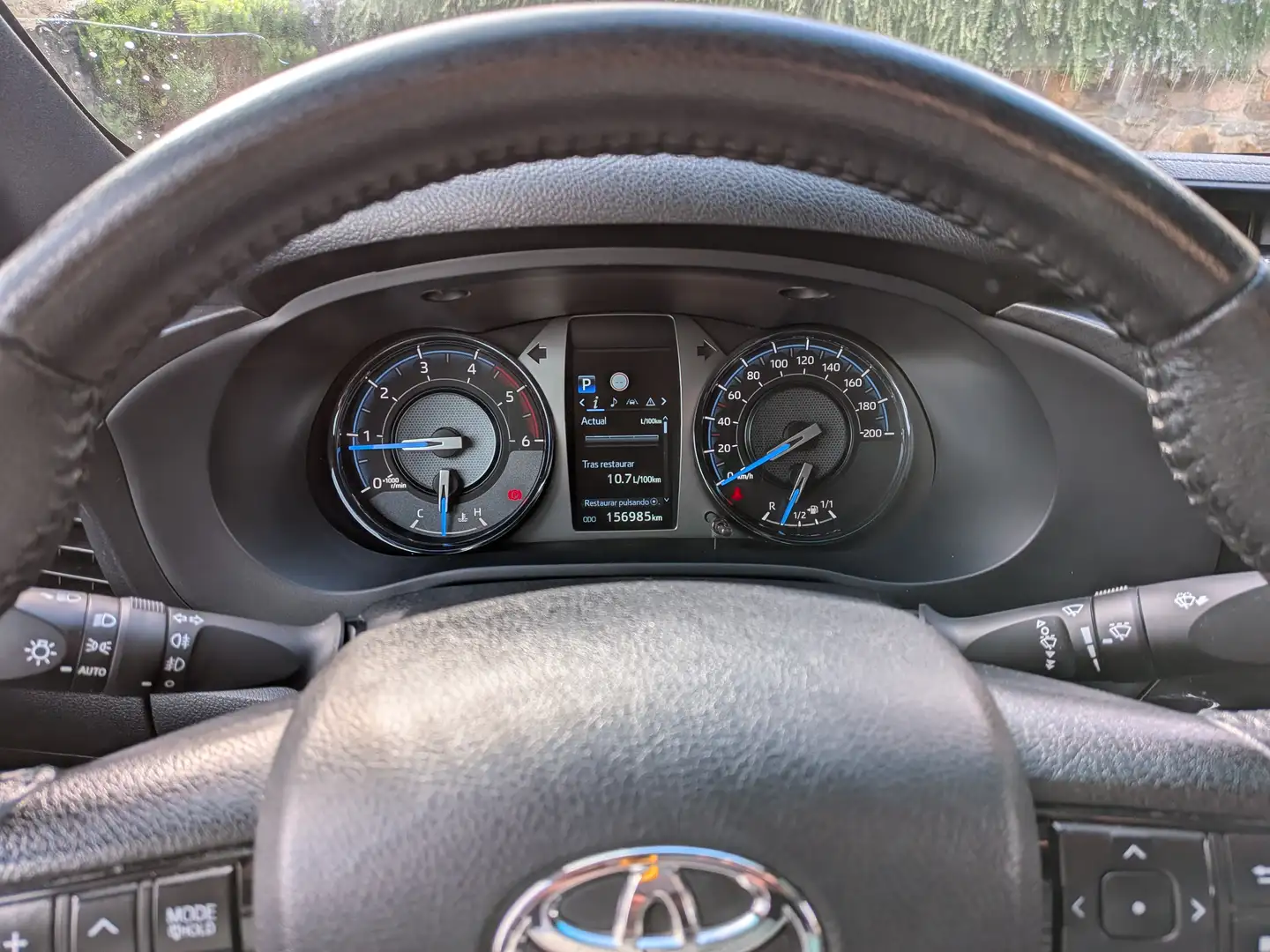 Toyota Hilux Hilux Cabina Doble Invincible Aut. Invincible Azul - 2