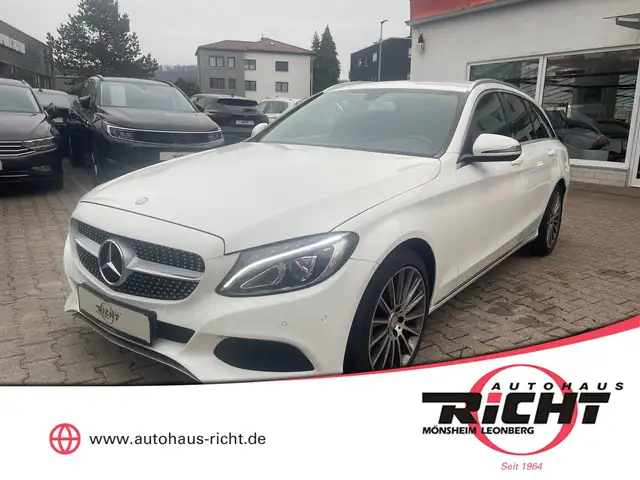 Mercedes-Benz C 180 T Avantgarde AMG Optik Navi LED SHZ El. Heck PDC
