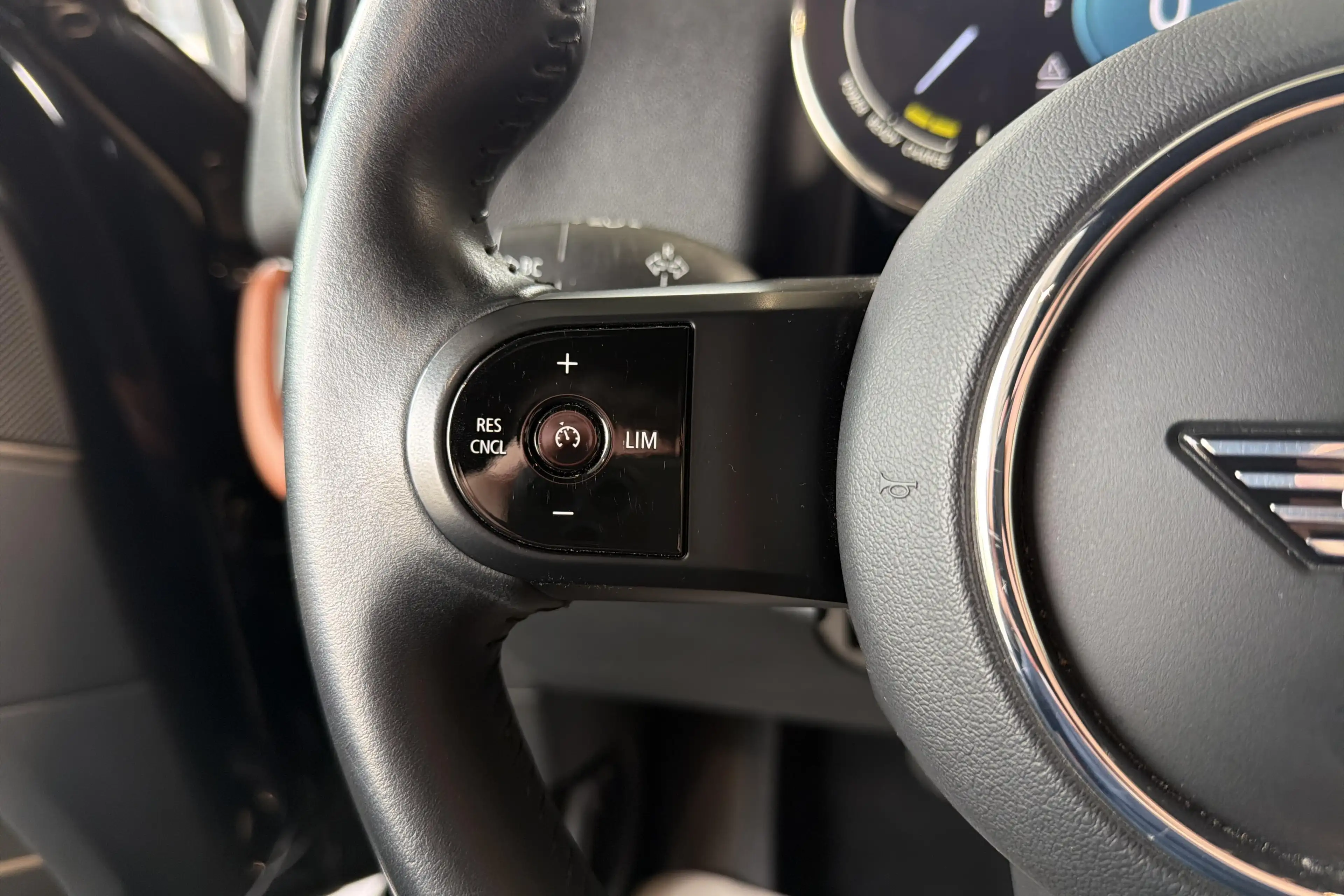 MINI Cooper SE Countryman Cooper SE Countryman — photo 14