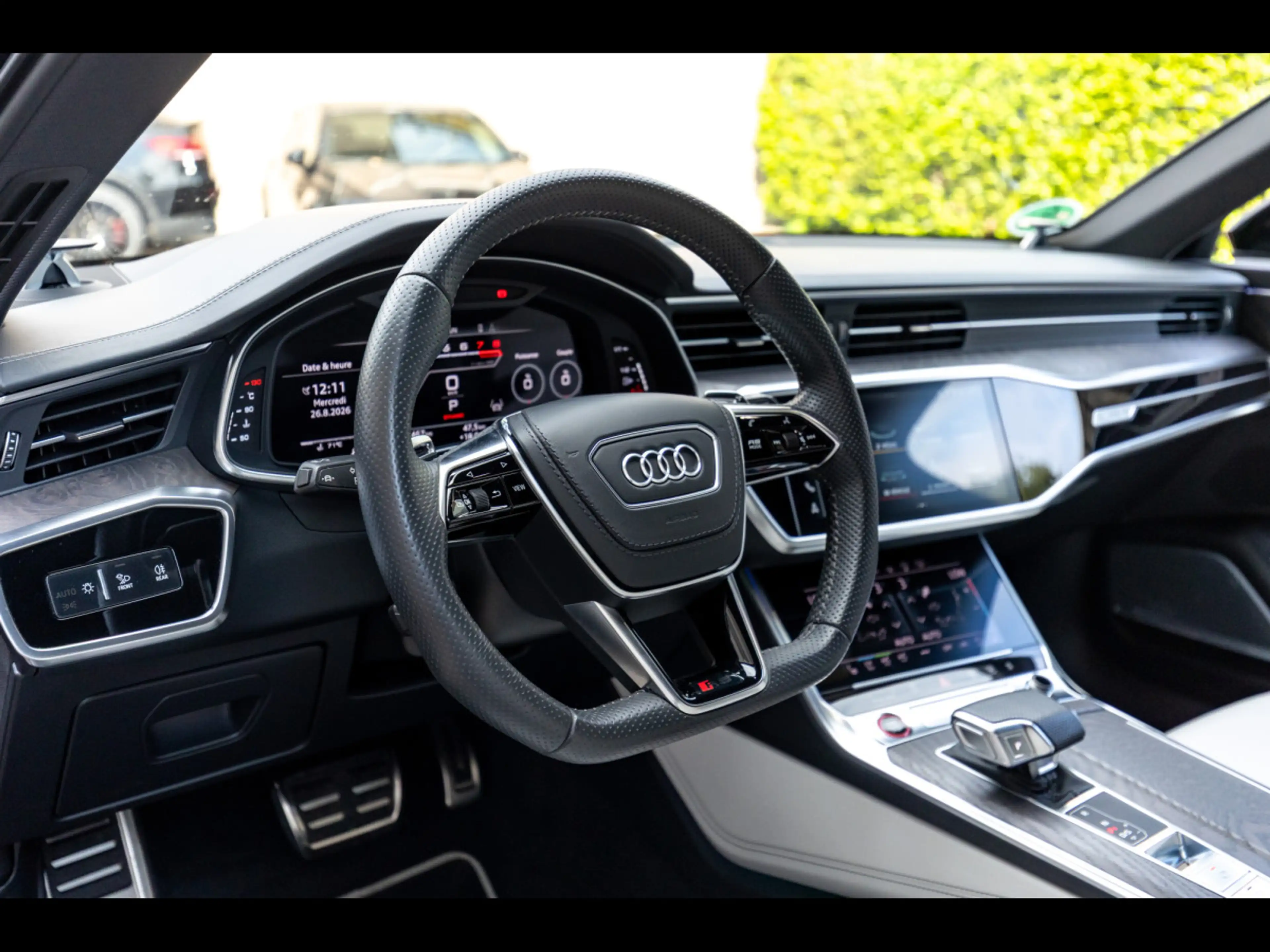Audi RS6 AVANT°RS DYNAMIQUE+°305km/h°KERAMIK°AHK°B&O 3d — photo 9