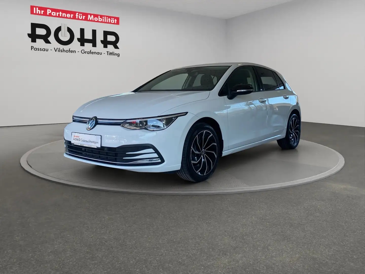 Volkswagen Golf VIII Life (NAVI.SHZ.LED.AHK.PDC.DAB) 2.0 TDI DSG Weiß - 1