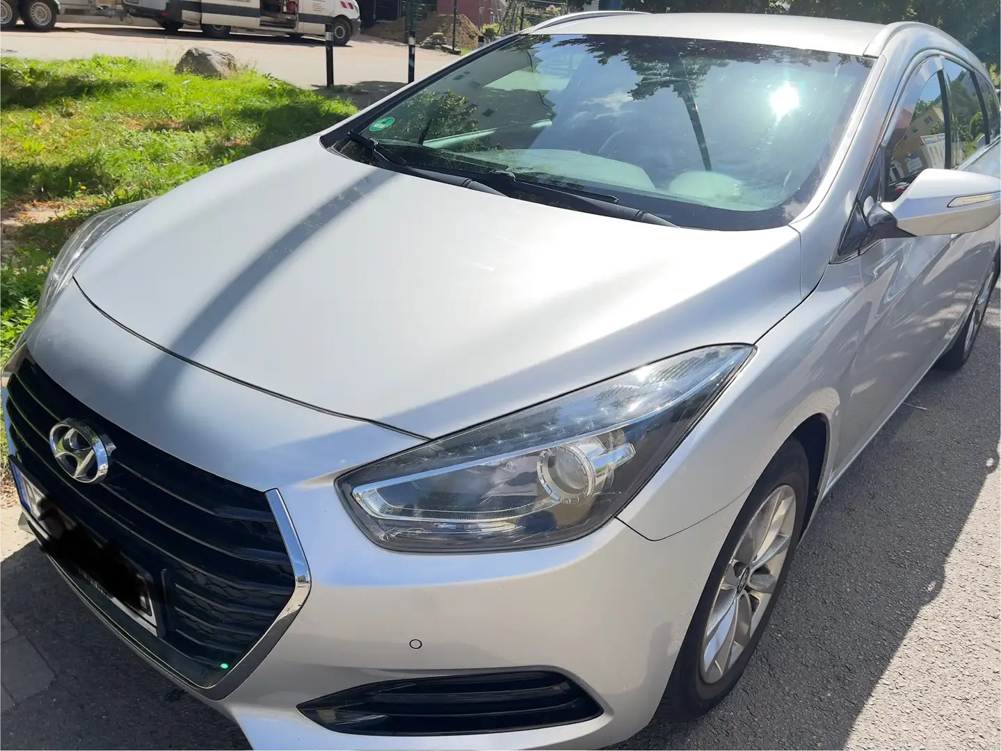 Hyundai i40 i40 Kombi 1.7 CRDiPremium Argent - 1