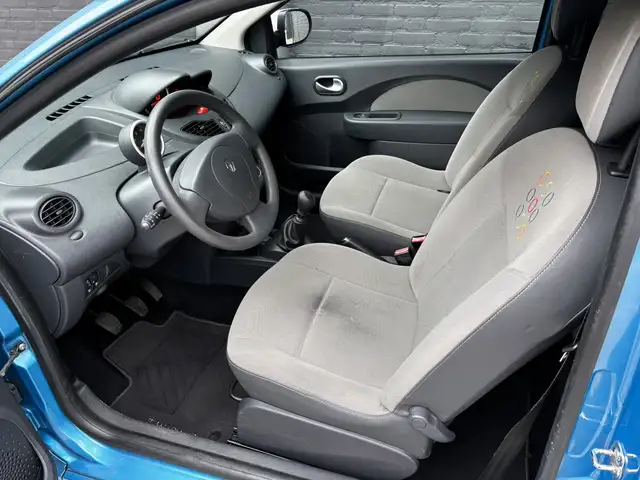 Renault Twingo view 13