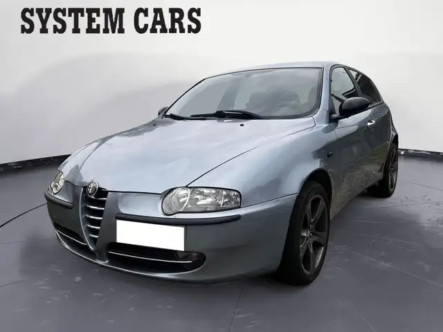 Alfa Romeo 147 147  1.6 16V t.spark 120cv - ok Neopatentati - non ricondizionata