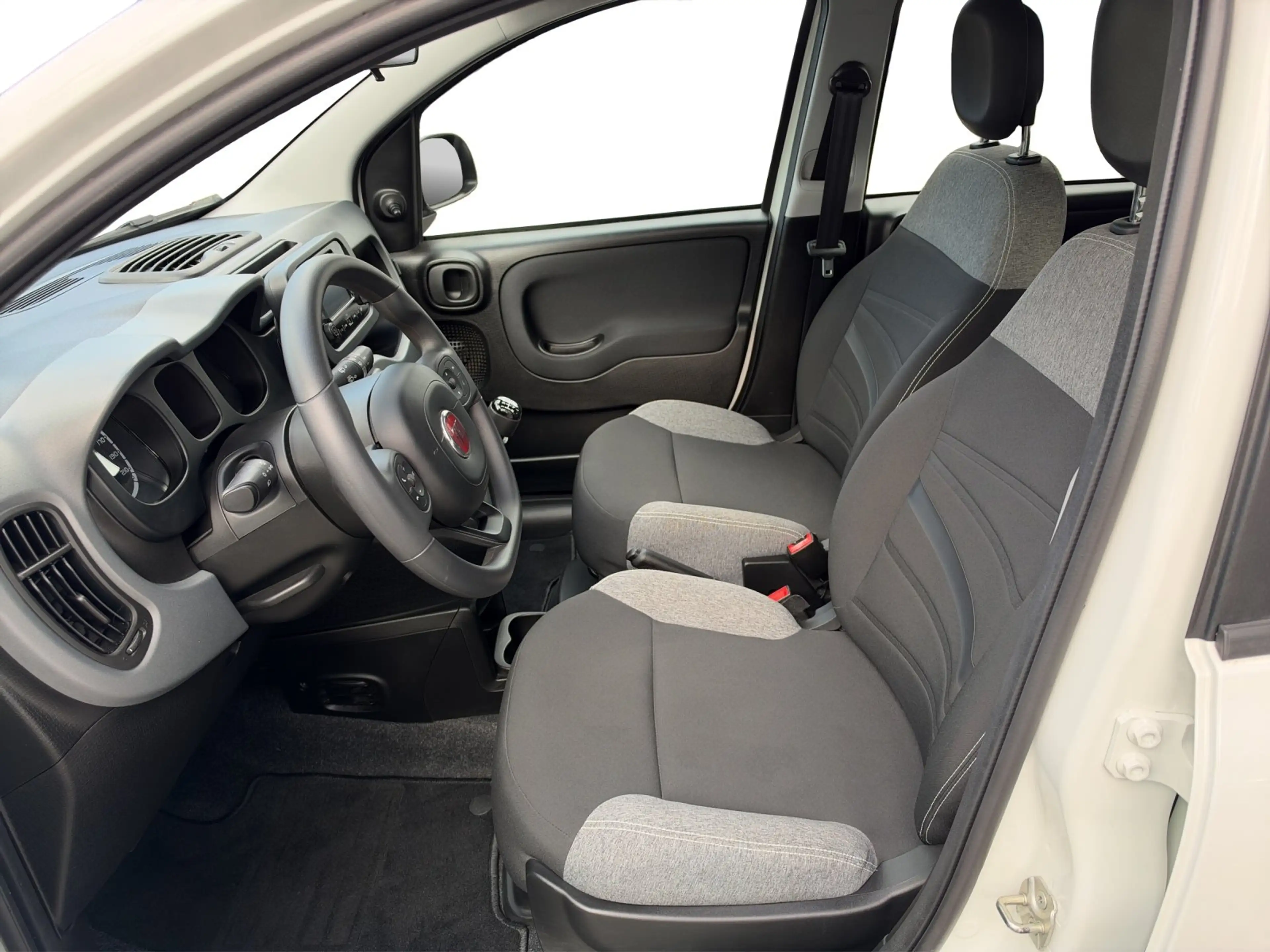 Fiat Panda Base Mild Hybrid 1,0 Klima+ZV+Radio — photo 10