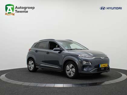 Hyundai KONA EV Premium 64 kWh | Leder | All season banden