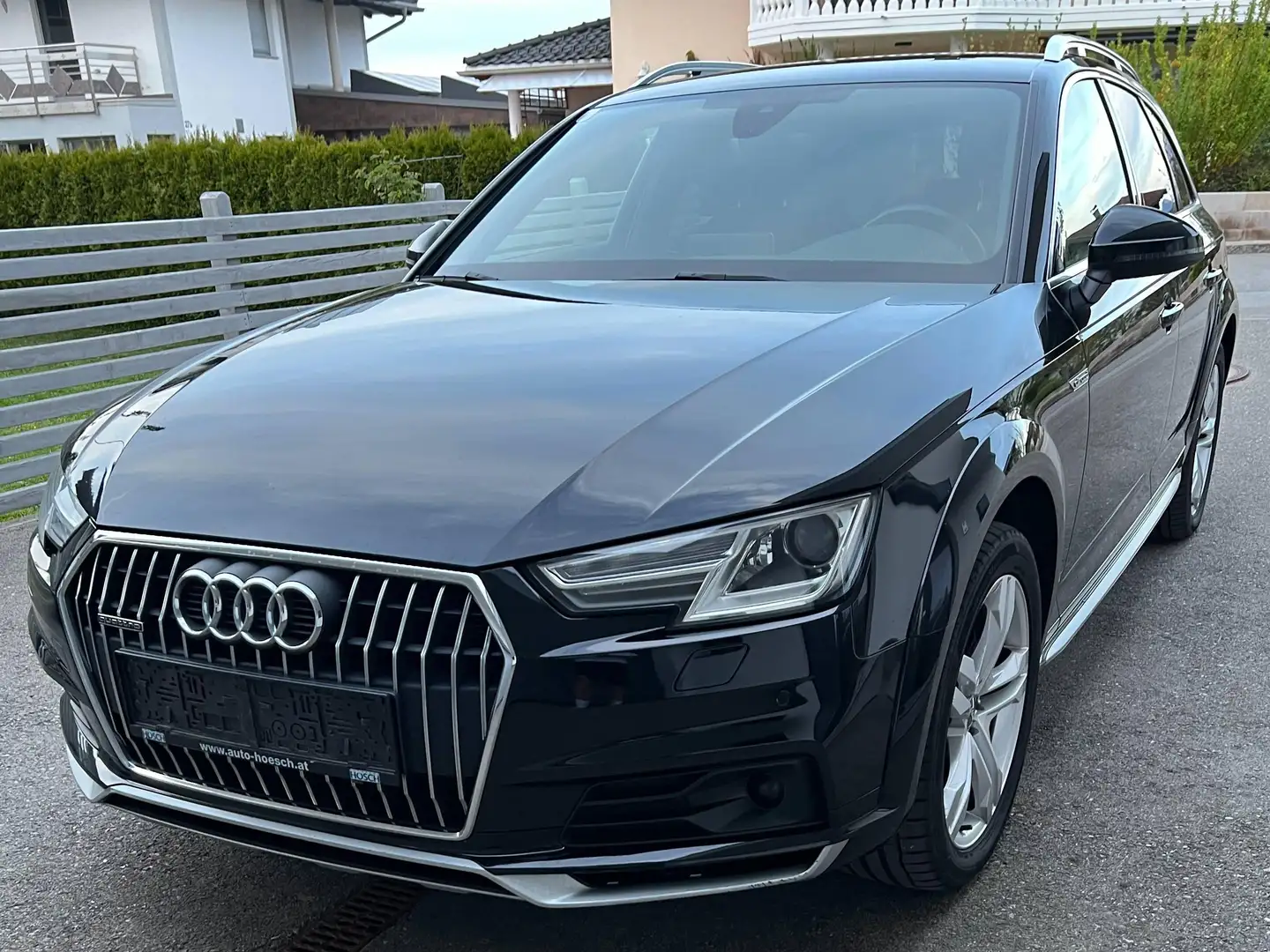 Audi A4 allroad A4 Allroad quattro 2,0 TDI quattro S-tronic Allroad Schwarz - 1