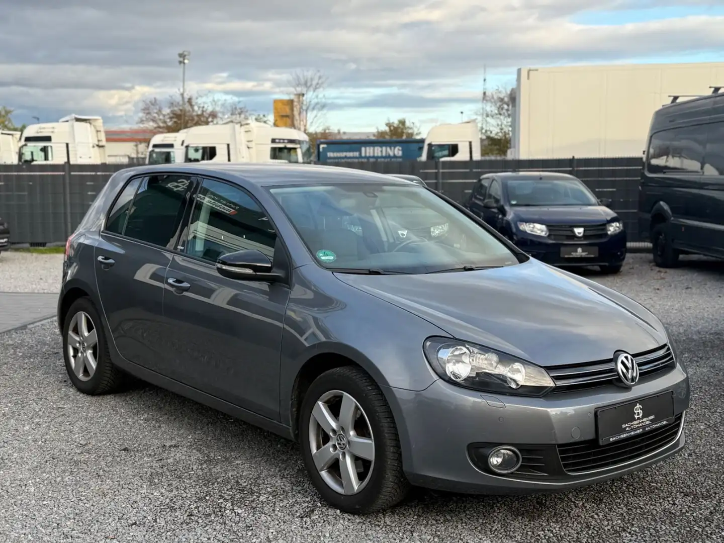 Volkswagen Golf VI Style Grau - 1