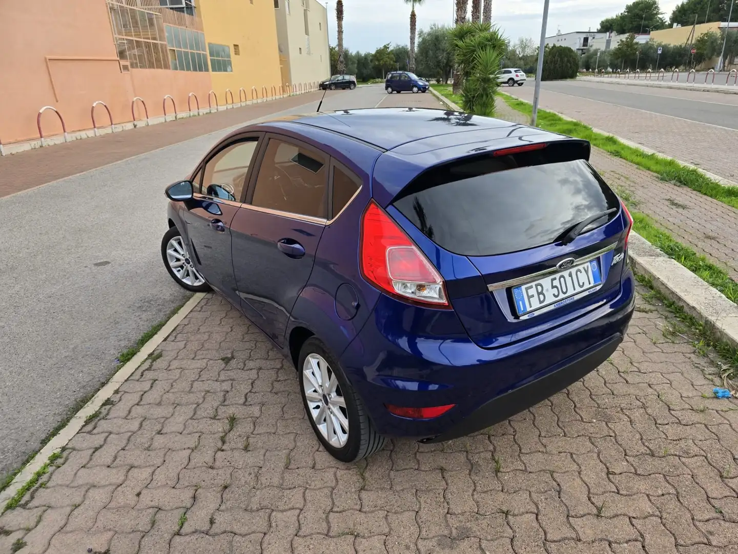 Ford Fiesta 5p 1.4 Titanium Gpl 92cv - 2