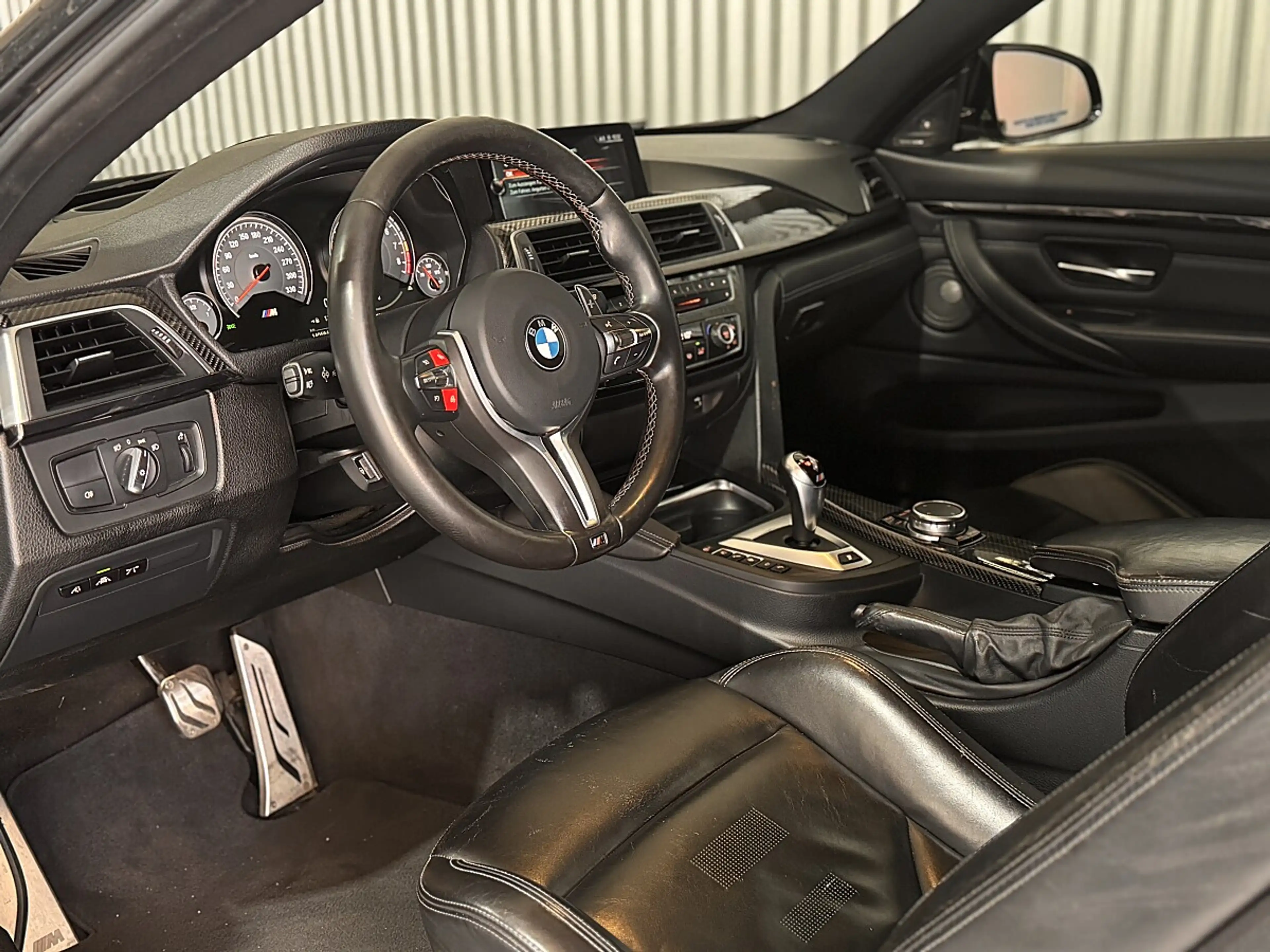 BMW M4 M-DKG Coupe Aut. — photo 10
