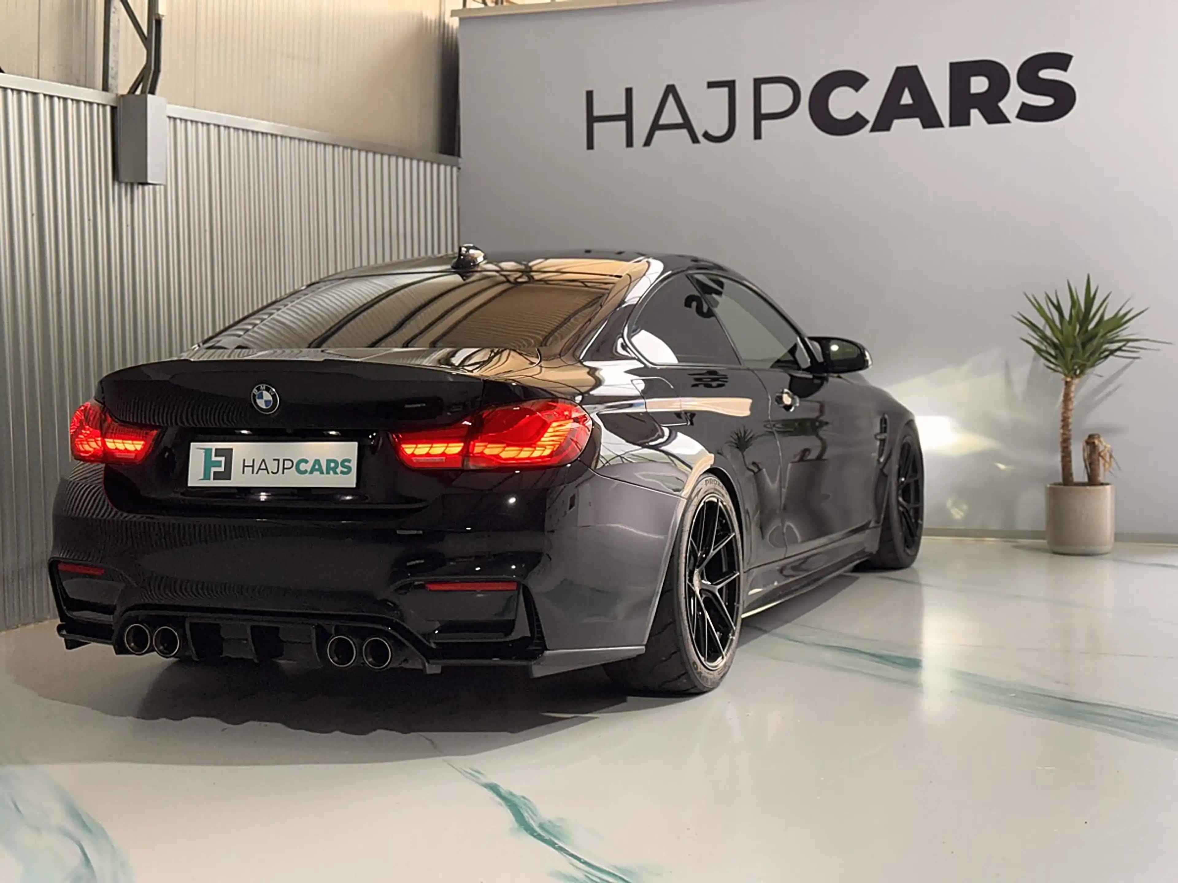 BMW M4 M-DKG Coupe Aut. — photo 3