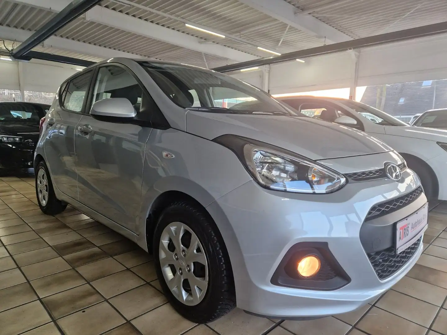 Hyundai i10 Trend Automatik Silber - 2