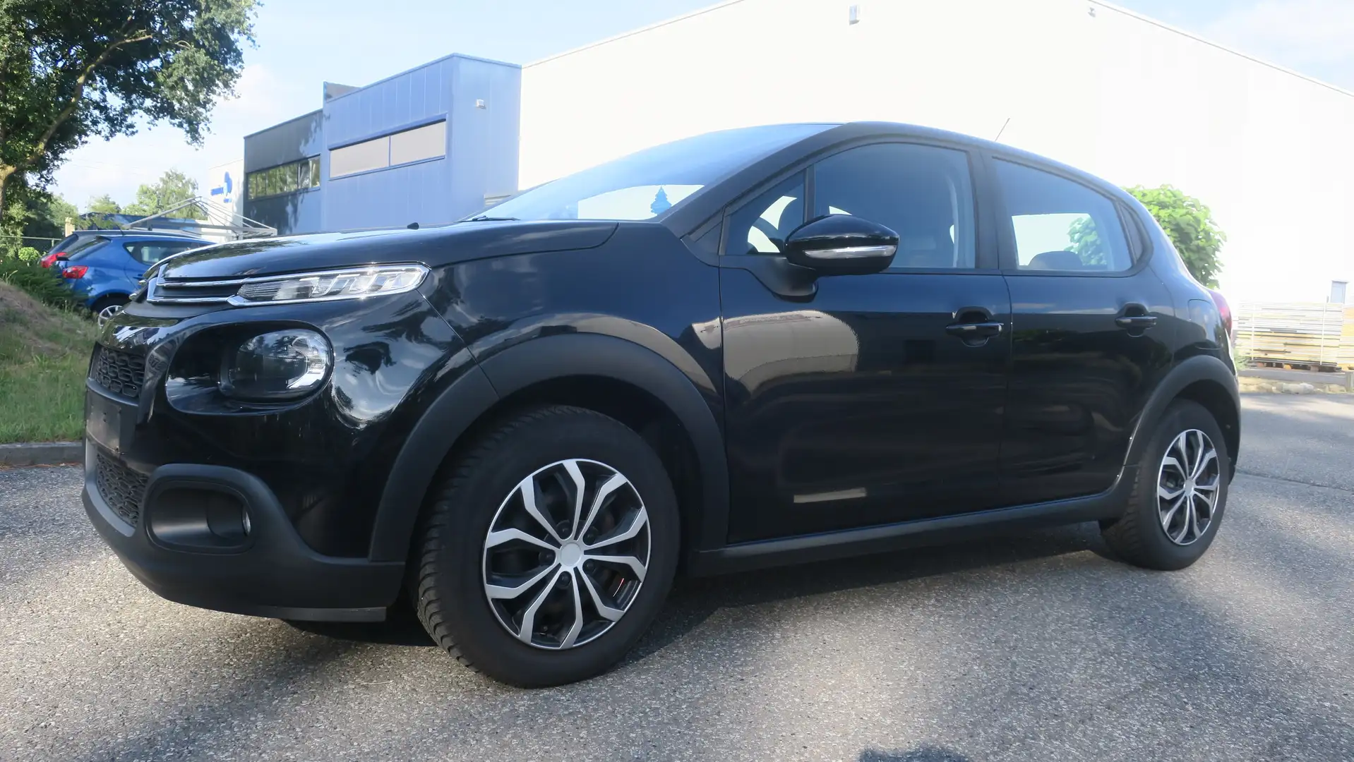 Citroen C3 C3 Pure Tech 82 LIVE - 1