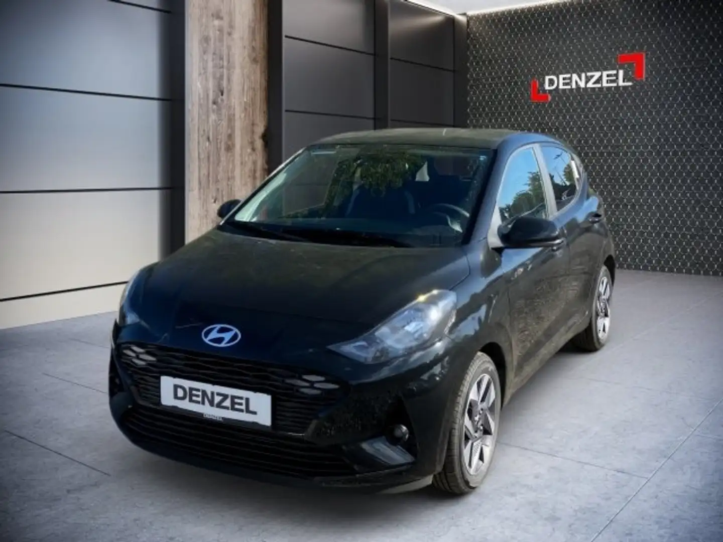 Hyundai i10 GO Plus 1,2 AMT Schwarz - 2