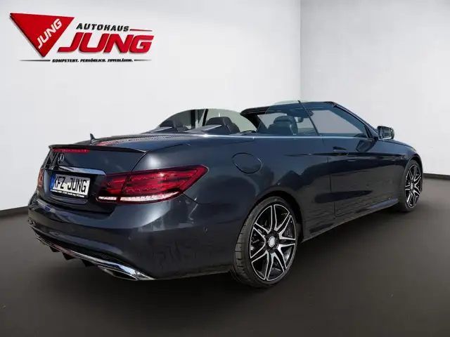 Mercedes-Benz E-Class view 5