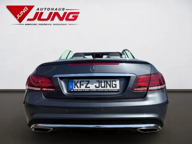 Mercedes-Benz E-Class view 6