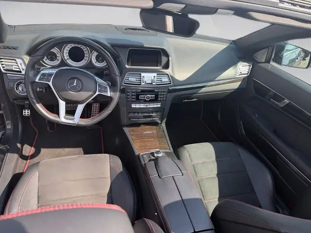 Mercedes-Benz E-Class view 12