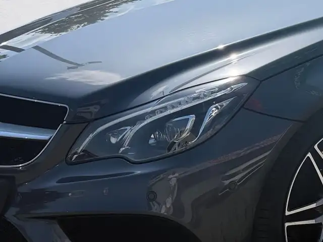 Mercedes-Benz E-Class view 2