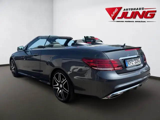 Mercedes-Benz E-Class view 7