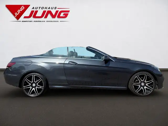 Mercedes-Benz E-Class view 9