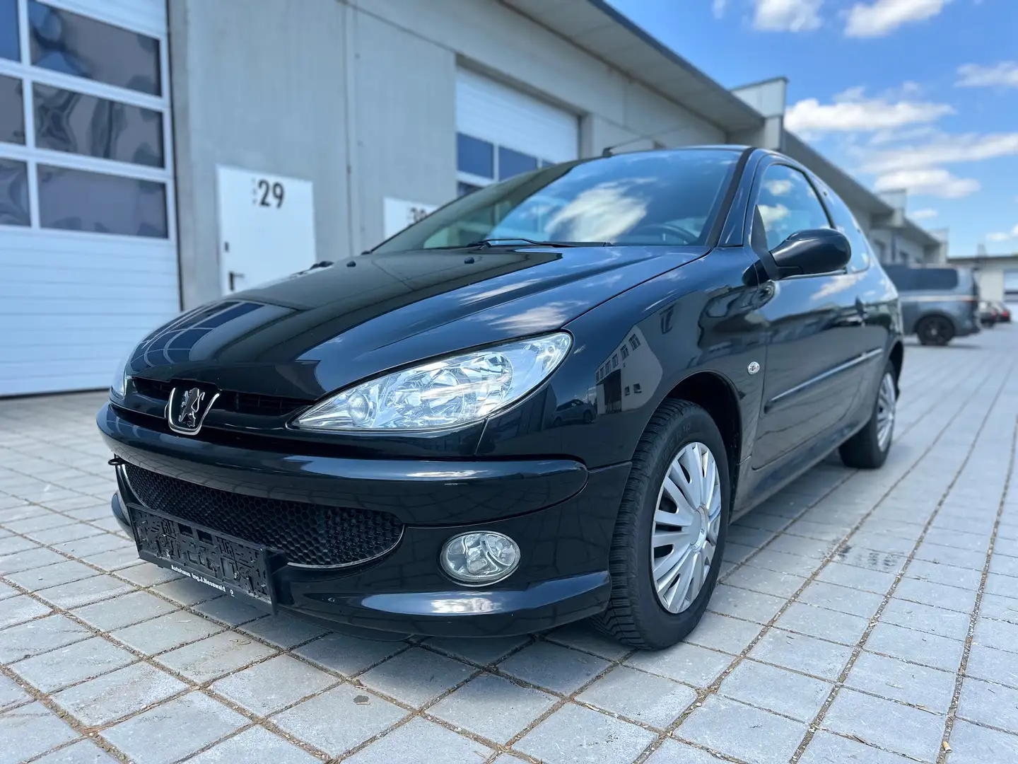 Peugeot 206 Cool Look 1,4 HDI 70 Schwarz - 1