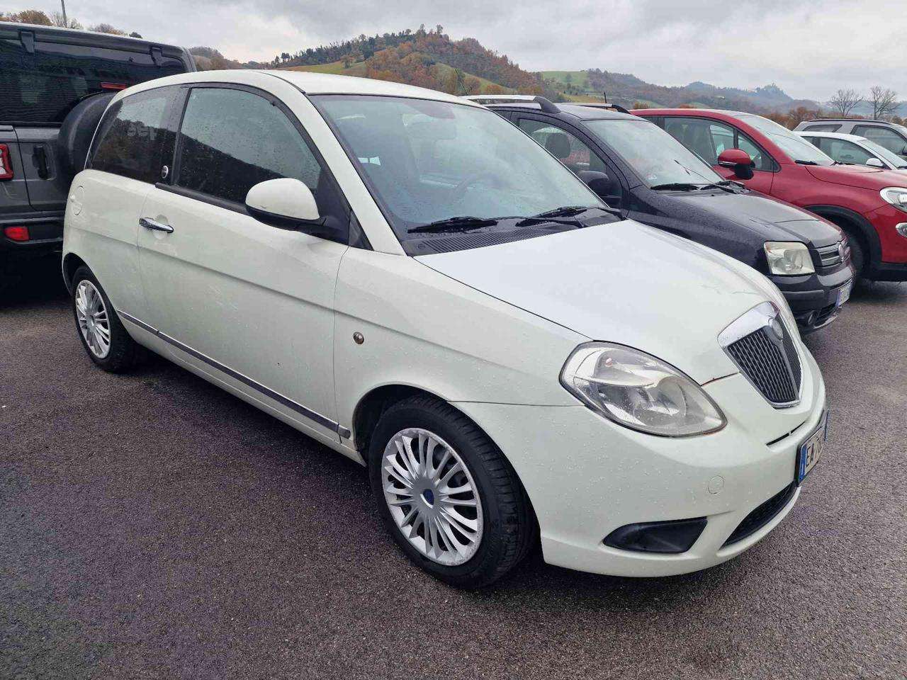 Lancia Ypsilon 1.4 Platino Ecochic GPL OK NEOPATENTATO