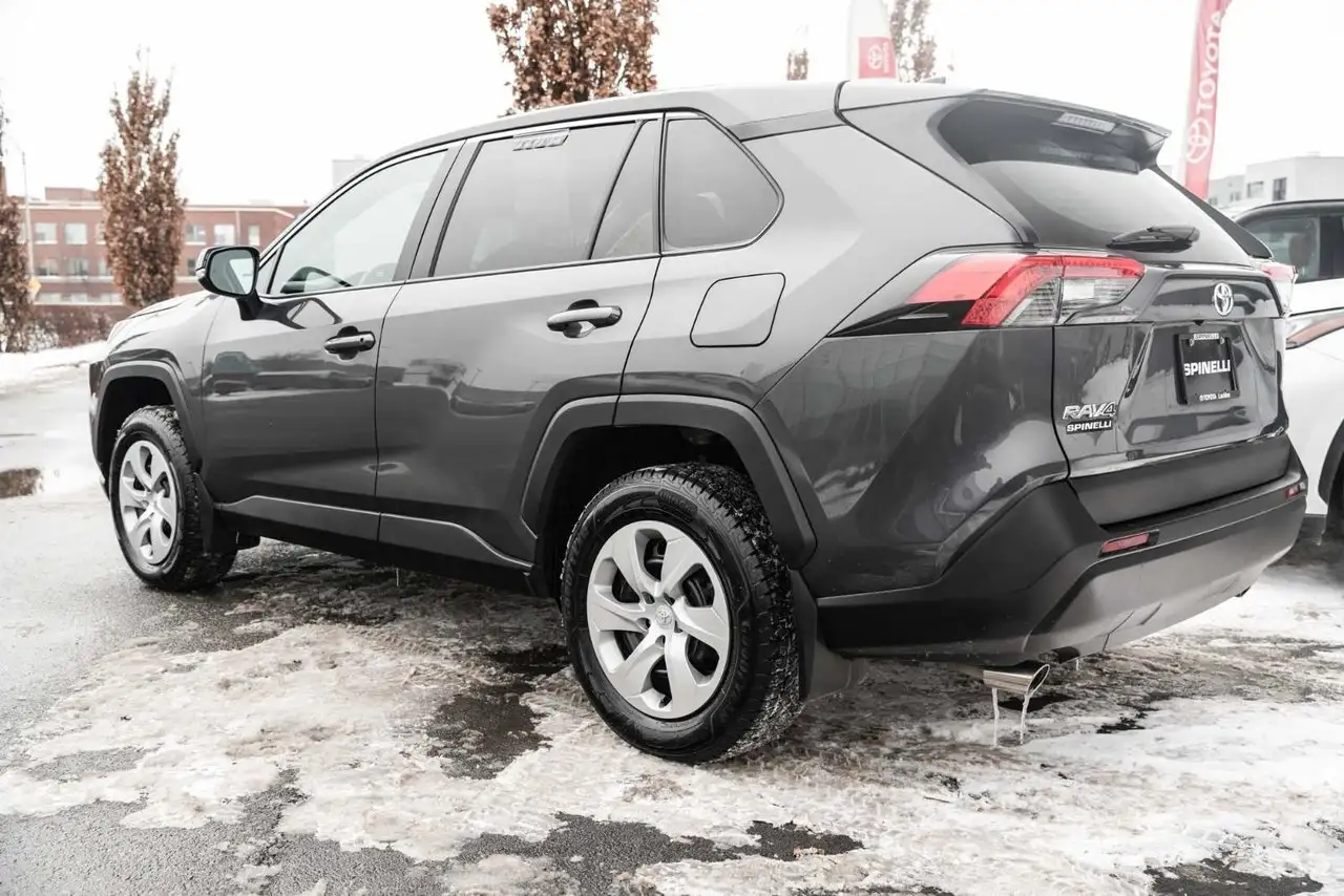 Toyota RAV 4 снимка Toyota RAV 4