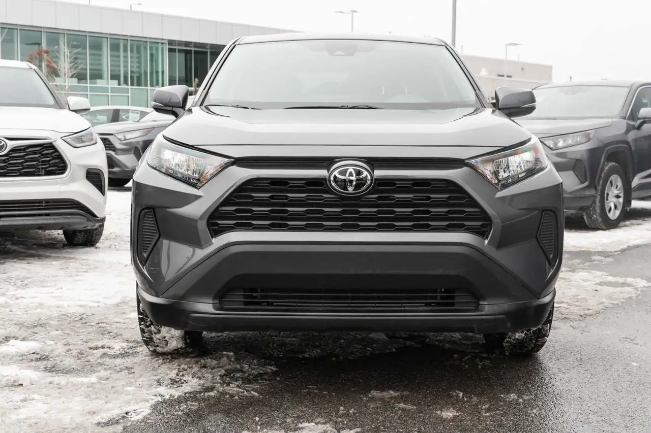 Toyota RAV 4 снимка Toyota RAV 4