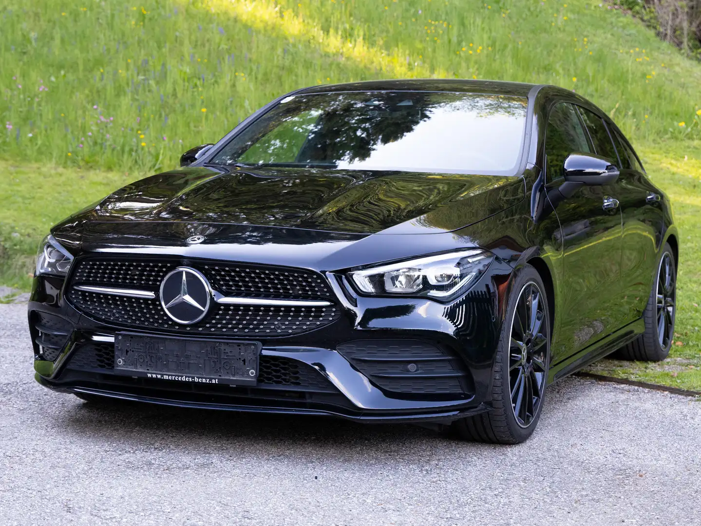 Mercedes-Benz CLA 180 CLA 180 Shooting Brake Aut. Schwarz - 1