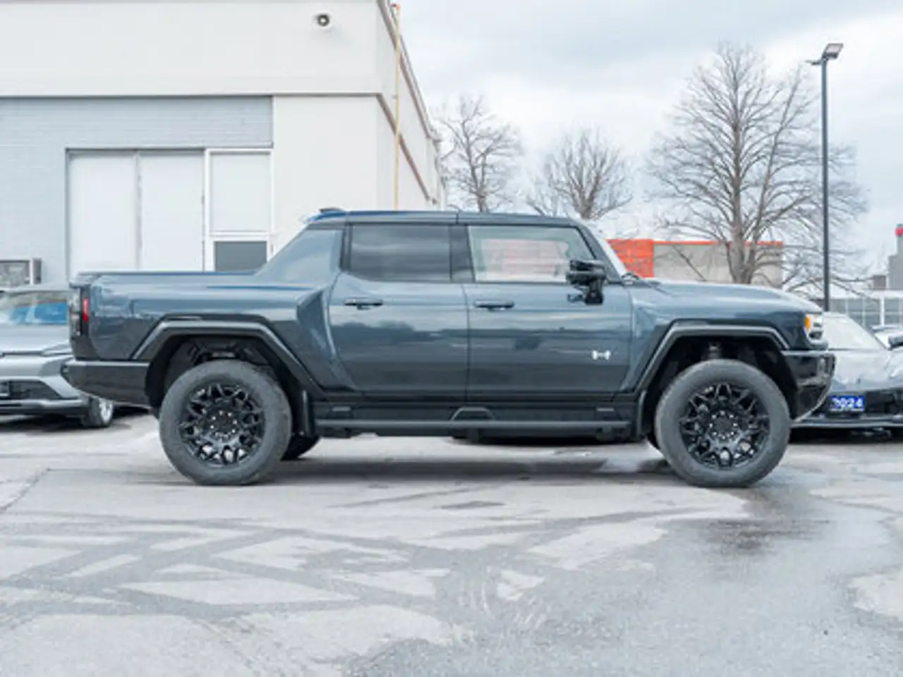 GMC HUMMER EV Pickup снимка GMC HUMMER EV Pickup