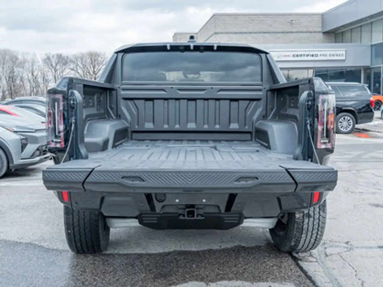 GMC HUMMER EV Pickup снимка GMC HUMMER EV Pickup