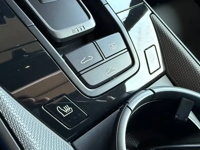 Porsche 911 view 11